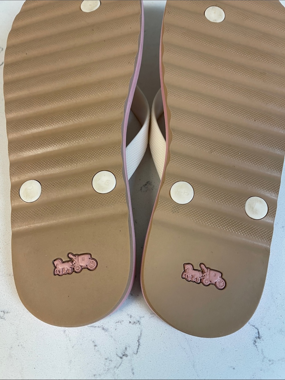 Coach “Zak” FG3437 Pink Floral Rubber Flip Flops Size 8 - Picture 11 of 17